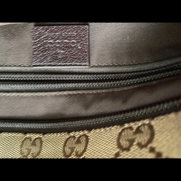 Gucci Monogram messenger - Picture 3 of 6